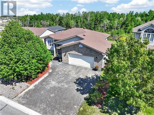 1604 Jeanne D'Arc Street, Sudbury, ON, P3P 0A1 house for sale | Listing ID 2128 | Royal LePage
