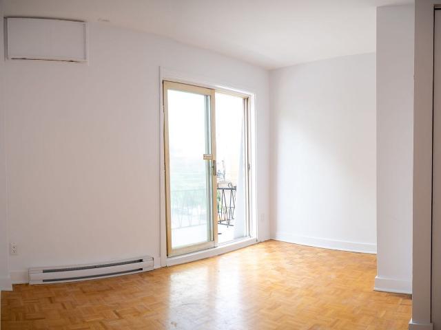 1606 Bourbonnière 3 Bedroom Apartment for Rent at 1606 Av Bourbonnière, Montréal, QC H1W 3N4 Hochelaga