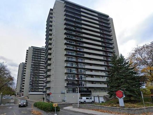 1607 C Mcarthur Avenue, Ottawa, ON, K1L 8E7 condo for sale | Listing ID X12123 | Royal LePage