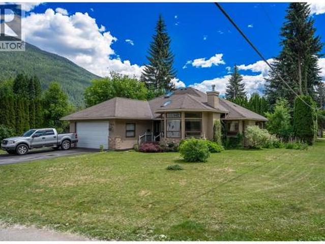 1609 Windsor Drive, Revelstoke, BC, V0E 2S1 house for sale | Listing ID 10393 | Royal LePage