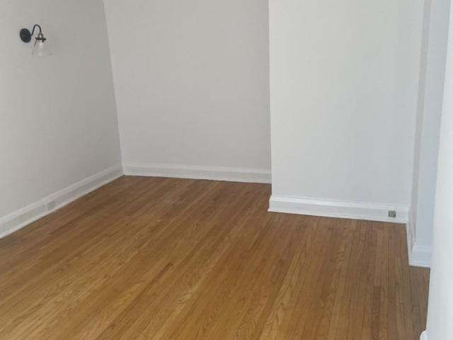 1600 Bathurst 1 Bedroom Apartment for Rent at 1600 Bathurst St, Toronto, ON M5P 3H9 Cedarvale