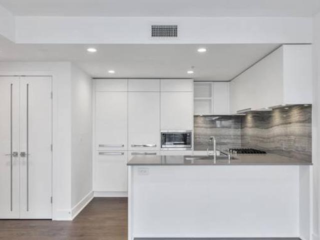 1602450 Westview Street Coquitlam BC Apt Condo For Sale REW