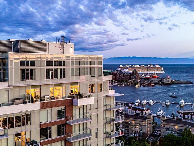 1602 60 Saghalie Rd Victoria, British Columbia