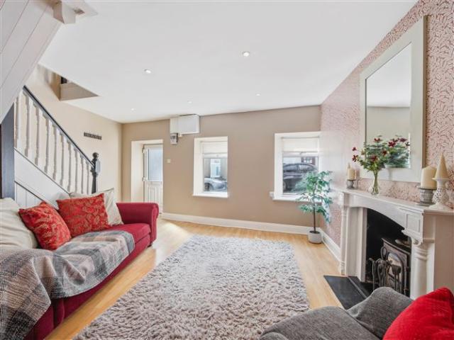 160,000 | No. 46 Weafer Street, Enniscorthy, Wexford Phoenix Estates 5023 MyHome. Ie Residential