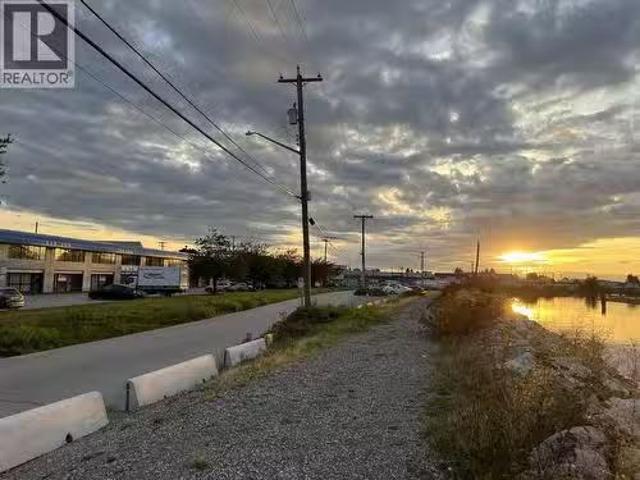 160 2088 No.5 Road, Richmond, BC, V6X 2T1 commercial for lea.