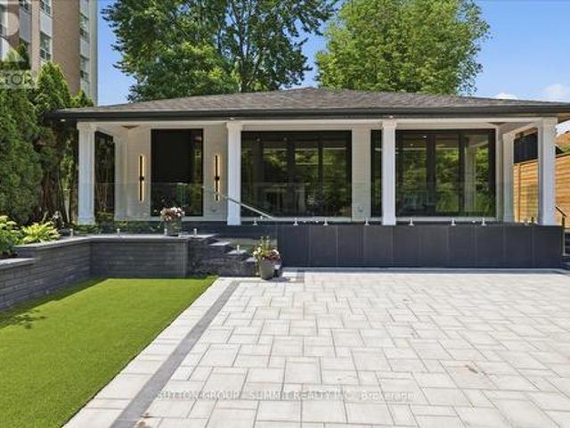 160 Allan Street, Oakville, ON, L6J 3N7 house for sale | Listing ID W13514 | Royal LePage