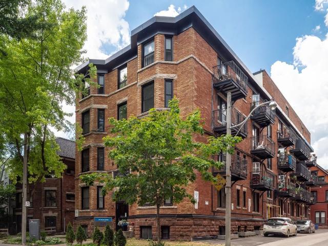 160 Huron Street Studio Apartment for Rent at 160 Huron St, Toronto, ON M5T 2B5 Grange Park