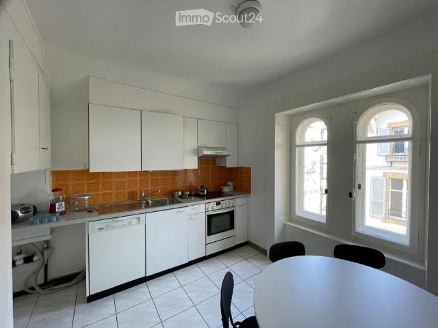 160 m²