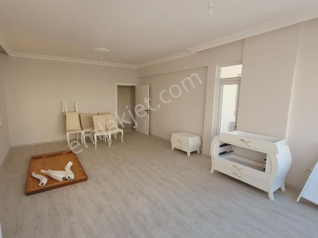 160 M² Geniş 3+1 Daire Full Tadilatlı, Krediye Uygun