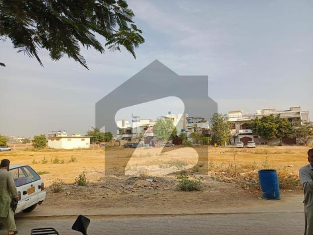 160 Sq Yd Green Belt Facing Villa For Sell In Saima Arabian Villas