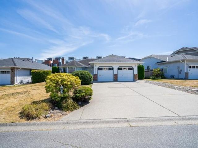 1615 A Avenue, Surrey, BC, V4A 9J9 house for sale | Listing ID R3139 | Royal LePage