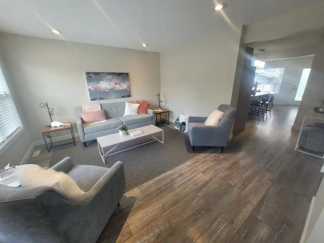 1616B Alexandra Avenue Main Floor