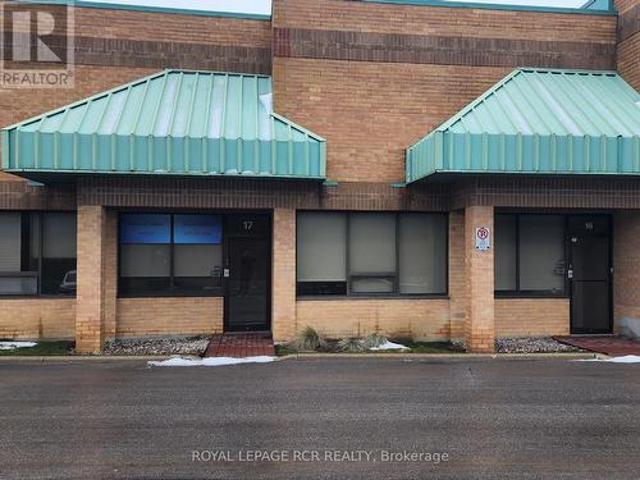 16/17 Leslie Street, Newmarket, ON, L3Y 8E1 commercial for sale | Listing ID N13076 | Royal LePage