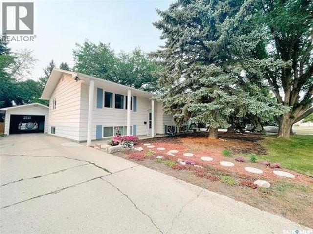 1617 Ruth Street E, Saskatoon, SK, S7J 0L7 house for sale | Listing ID SK039685 | Royal LePage