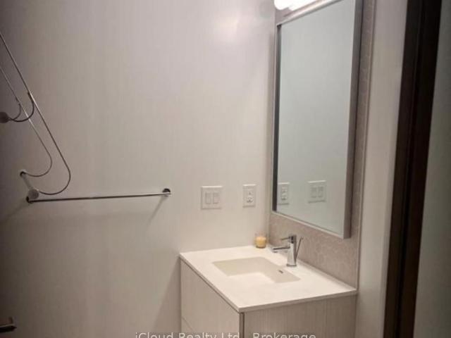 1618 2 Eglinton Avenue W, Mississauga | For Rent @ $2,600 | Condos. Ca