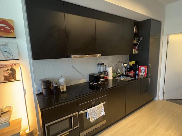 1610 8 Wellesley Street W, Toronto | Leased, C13654 | Condos. Ca