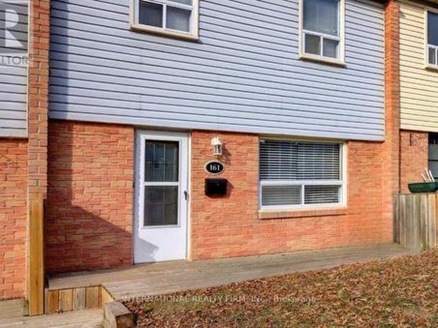161 1 Shawnmarr Road, Mississauga, ON, L5H 3V2 townhouse for sale | Listing ID W11923 | Royal LePage