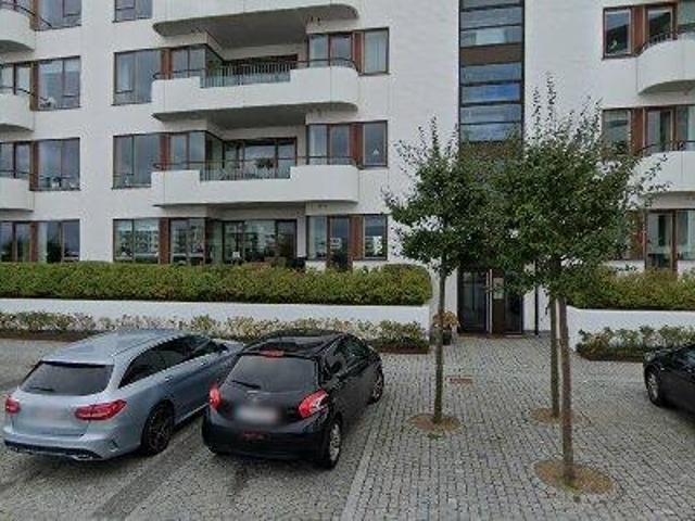 161 m2 lejlighed til leje i Hellerup