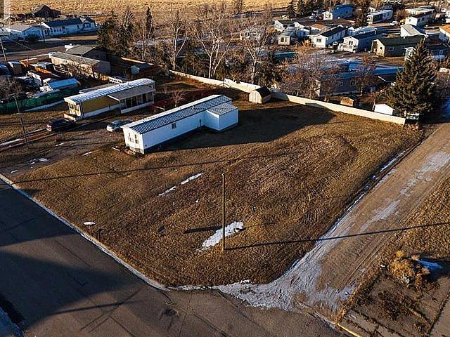 161 W 400 N Raymond, Alberta