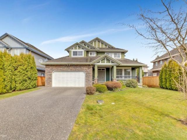 1621 A Avenue, Surrey, BC, V4N 0M7 house for sale | Listing ID R3143 | Royal LePage
