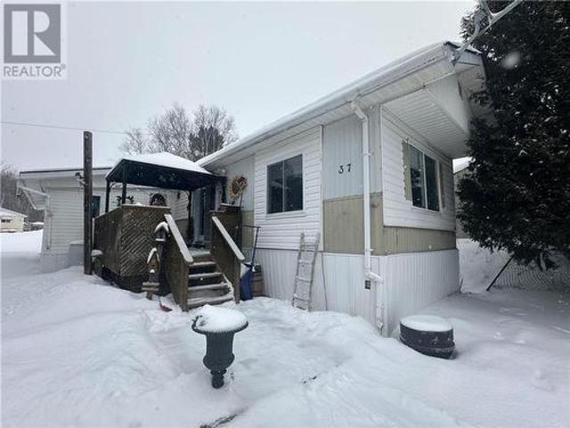 1622 Pioneer Road Unit# 37, Sudbury, ON, P3G 1B3 house for sale | Listing ID 2120 | Royal LePage