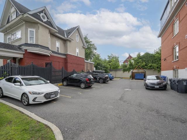 162 Cambridge St North 2 Bedroom Apartment for Rent at 162 Cambridge St N, Ottawa, ON K1R 7A9 Centretown West