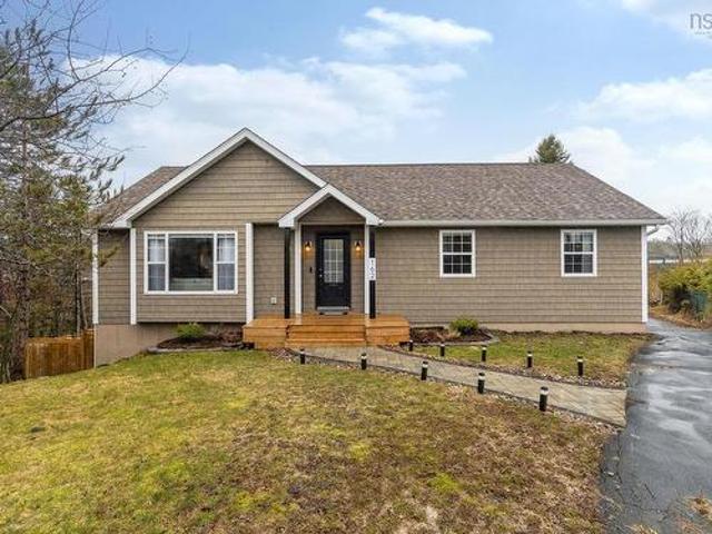 162 Granville Road, Bedford, NS, B4A 3V8 house for sale | Listing ID 202607 | Royal LePage