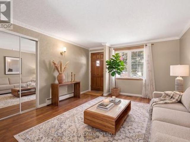 162 Tiffany Street, Cambridge, ON, N3H 4G6 house for sale | Listing ID X13722 | Royal LePage