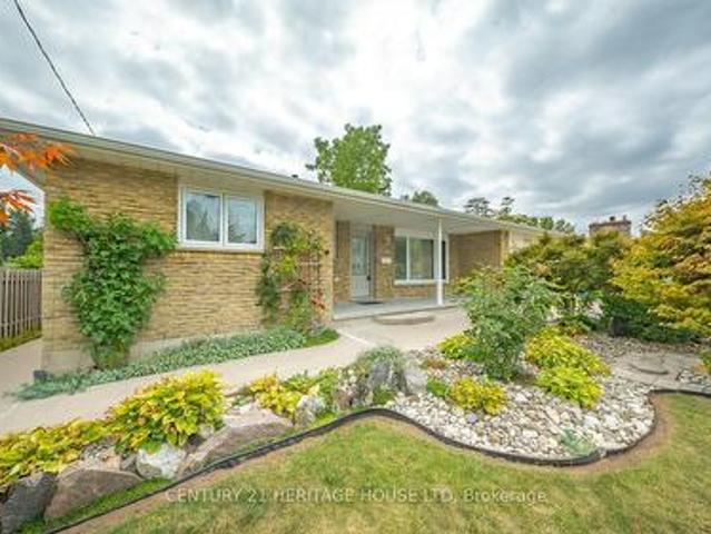 162 Victoria Street, Norfolk, ON, N3Y 1L8 house for sale | Listing ID X13588 | Royal LePage
