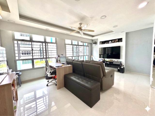 162C Rivervale Crescent HDB Apartment For Sale, $765,000, 3 Bed 2 Bath 1,216 sqft $629.00 psf