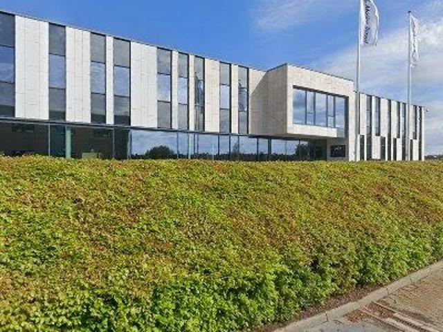 1634 m2 kontor til salg i Ikast