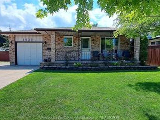 1635 Courtland Crescent, Windsor, ON, N8T 3K5 house for sale | Listing ID 26015 | Royal LePage