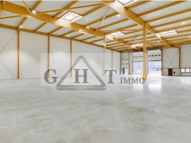 ENTREPOT BUREAUX DE 1636 M² A LOUER BRIE COMTE ROBERT