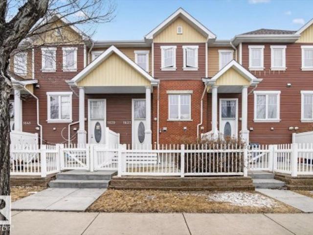 1637 Towne Centre Boulevard, Edmonton, AB, T6R 0S3 townhouse for sale | Listing ID E4482 | Royal LePage
