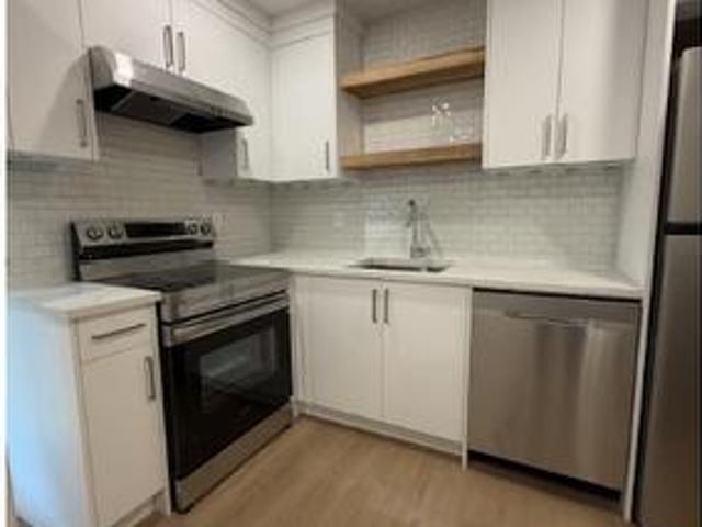 1631 Emerson Court, North Vancouver, BC, V7H 2Y6 house for lease | Listing ID R3144 | Royal LePage