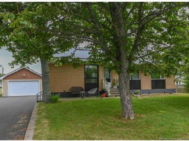 163 Des Peupliers St, Shippagan, NB, E8S 1J7 house for sale | Listing ID NB145237 | Royal LePage
