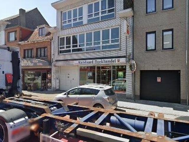 163 m2 office space for sale in Stekene