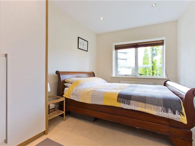 163 Wyckham Point, Wyckham Way, Dundrum, Dublin 16 Sherry FitzGerald Dundrum 4923 MyHome. Ie Residential