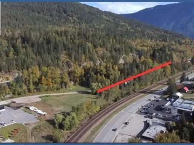 1640 Bend Frontage Road, Revelstoke, BC, V0E 2S0 vacant land for sale | Listing ID 10364 | Royal LePage