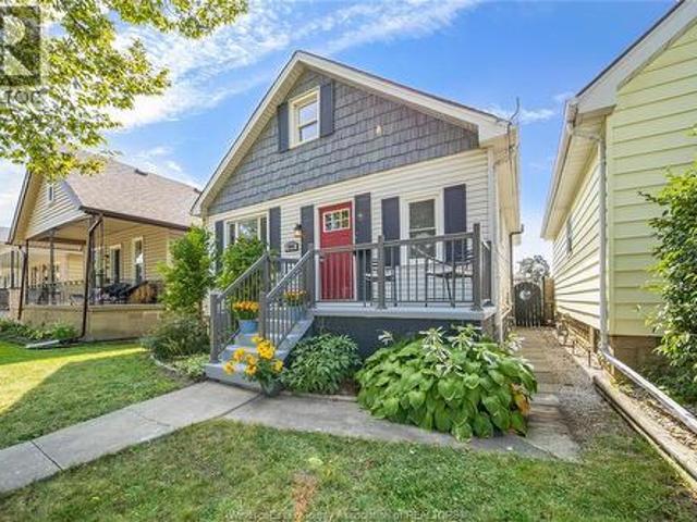 1641 Hall Avenue, Windsor, ON, N8X 4S2 house for sale | Listing ID 26020 | Royal LePage