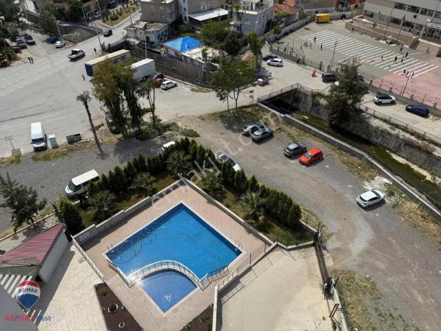 164 Bayraklı Olympus Resıdence'da 3+1 Kıralıkdaire