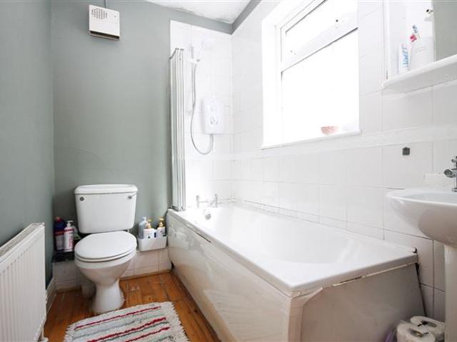 164 Glenvara Park, Knocklyon, Dublin 16 DNG Tallaght 4930 MyHome. Ie Residential