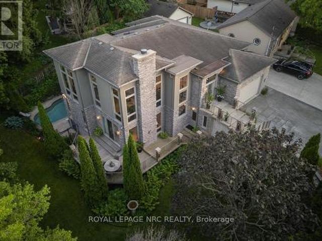 164A Lakeshore Road, St. Catharines, ON, L2N 2V1 Luxury House for sale | Listing ID X13706 | Royal LePage Carriage Trade Luxury Properties
