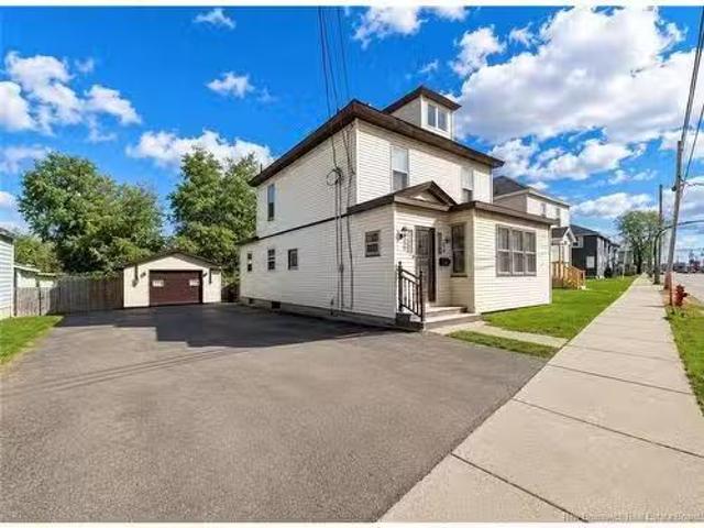 1658 1660 Main St, Moncton, NB, E1E 1G6 house for sale List.