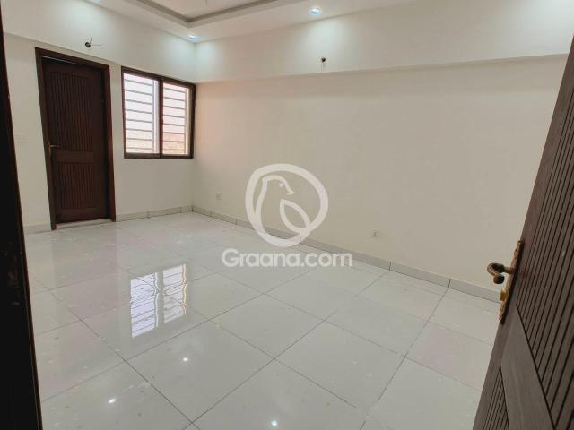 1650 Ft² Flat for Rent