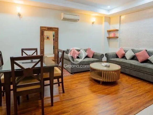 1650 Ft² Flat for Rent