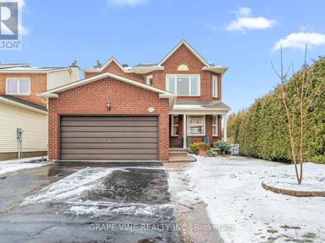 1651 Westport Crescent, Ottawa, ON, K1C 6C4 house for sale | Listing ID X12063 | Royal LePage