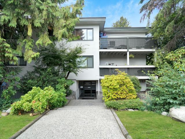 165 19th Street, East, North Vancouver BC V7L 2Y9 MetCap Living