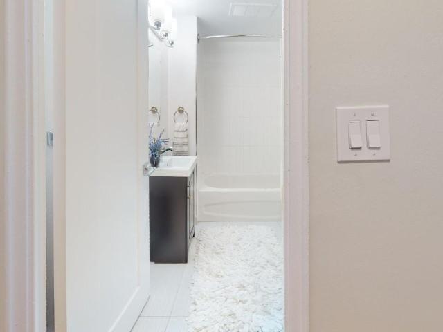 165 Ontario 3 Bedroom Apartment for Rent at 165 Ontario St, St. Catharines, ON L2R 5K4 Downtown St. Catharines