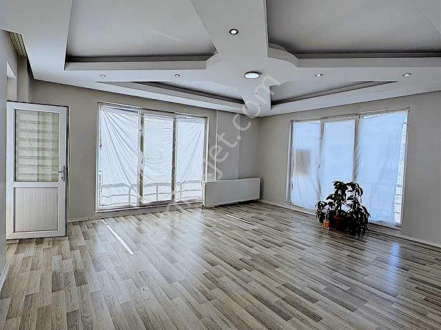 165 M2 2+1 Kiralık Geniş